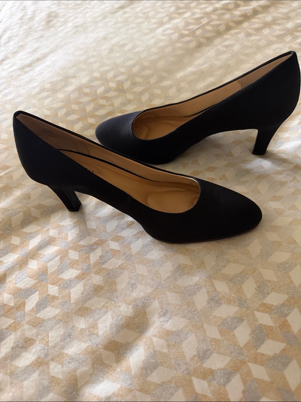 Kelly & Katie Black Mid Heel Classic Pumps Worn for 3 hours only.